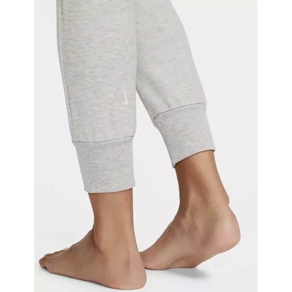 Nike Yoga Dri-FIT 7/8 Joggers Gray M Flow Hyper Mid Rise Athleisure Sweatpants - Picture 14 of 14